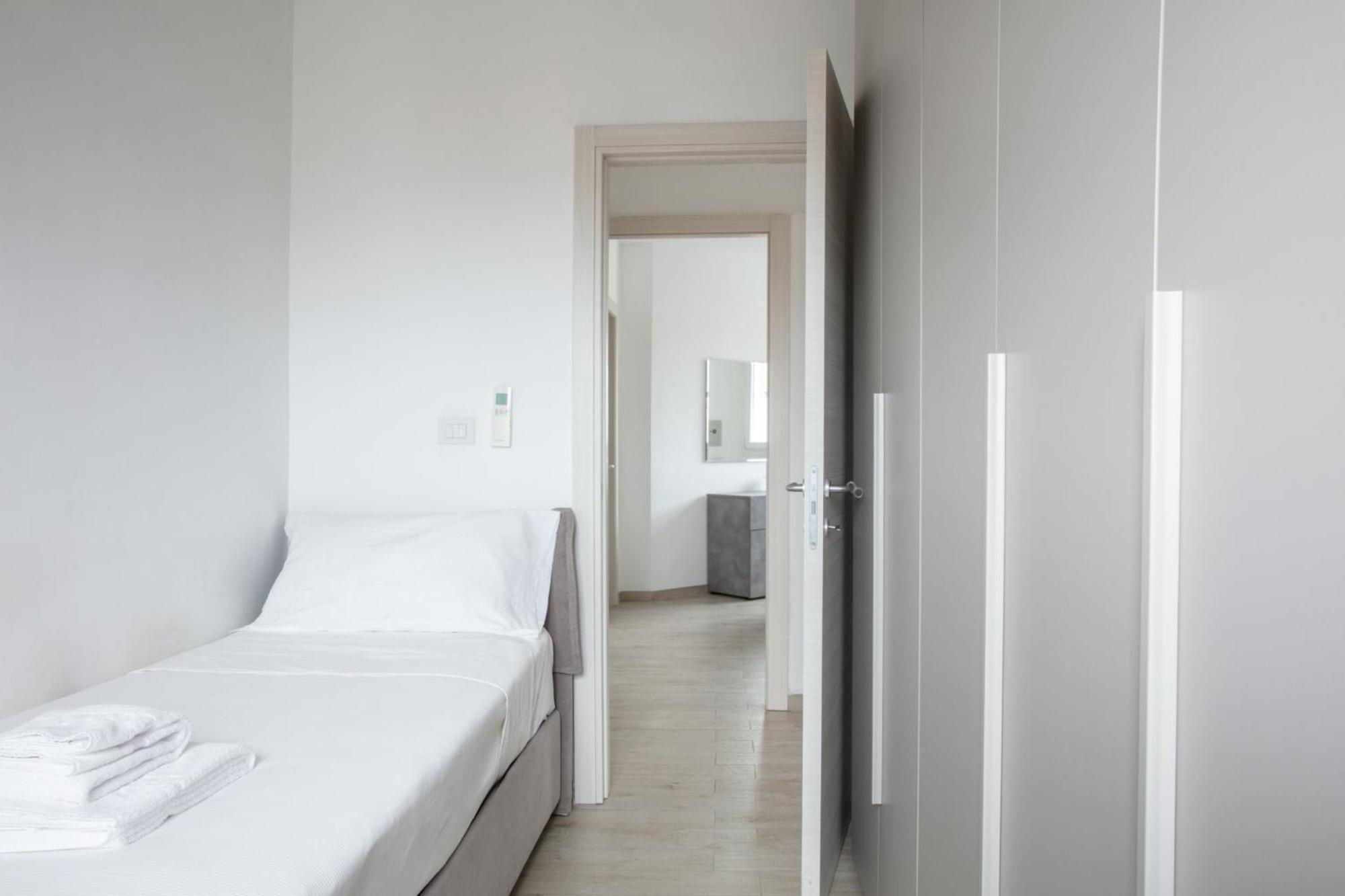 Dehomes - Porta Genova Luxury Stay Milão Exterior foto